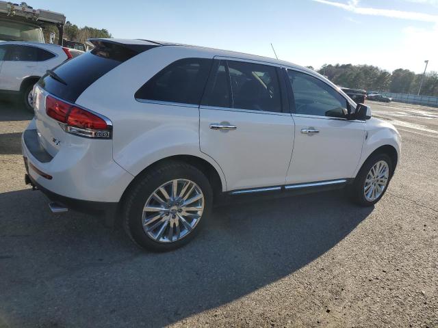 2LMDJ6JK5BBJ01358 - 2011 LINCOLN MKX WHITE photo 3