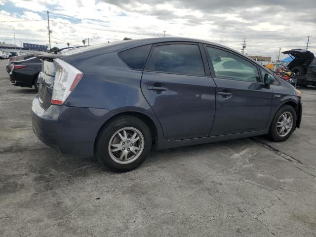 JTDKN3DU4B0267931 - 2011 TOYOTA PRIUS GRAY photo 3