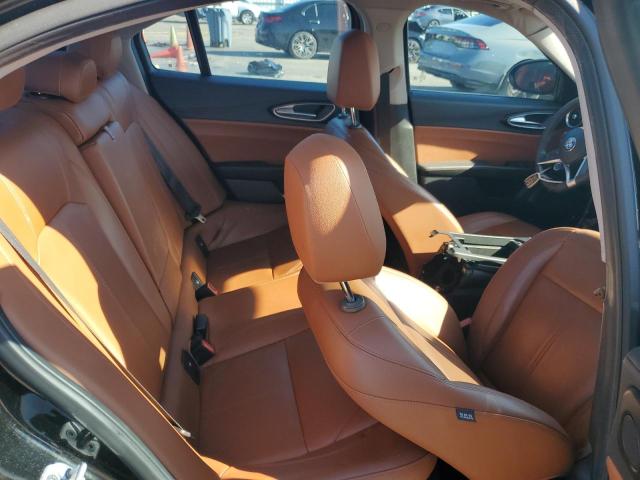 ZARFAEBN0H7551809 - 2017 ALFA ROMEO GIULIA BLACK photo 11