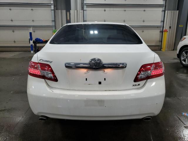 4T1BK3EK9BU621467 - 2011 TOYOTA CAMRY SE Beyaz fotoğraf 6