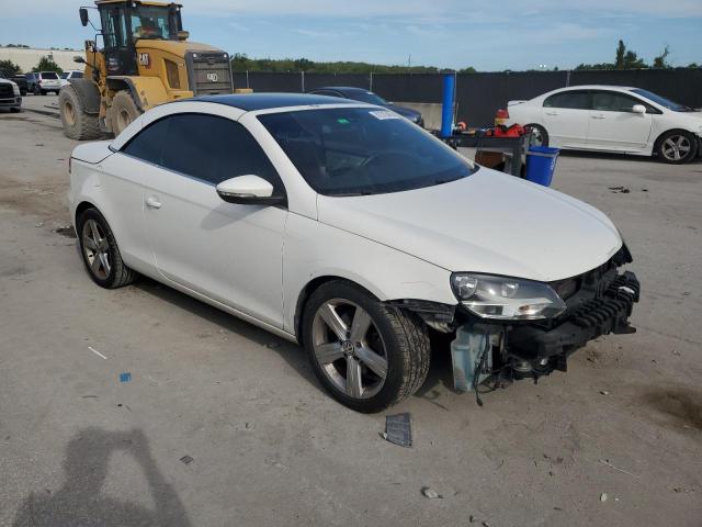 WVWFW7AH3CV021373 - 2012 VOLKSWAGEN EOS LUX WHITE photo 4