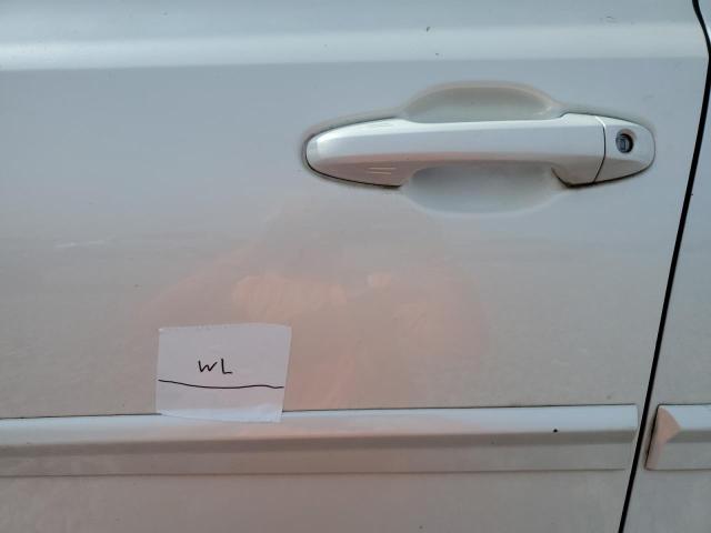 5TDJZRFH9KS570140 - 2019 TOYOTA HIGHLANDER SE 白色 照片 13