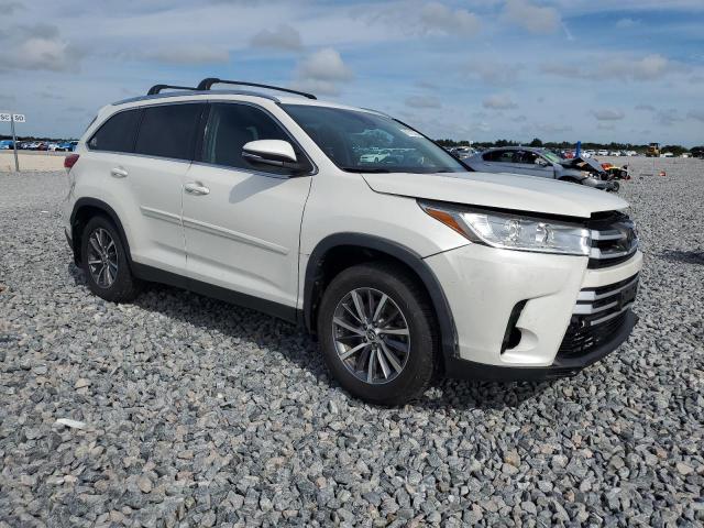 5TDJZRFH9KS570140 - 2019 TOYOTA HIGHLANDER SE 白色 照片 4