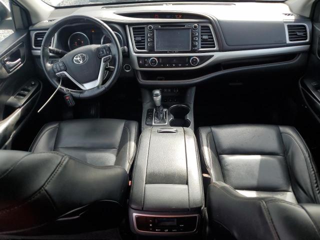 5TDJZRFH9KS570140 - 2019 TOYOTA HIGHLANDER SE 白色 照片 8