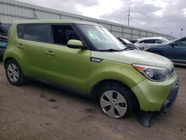 KNDJN2A21G7860735 - 2016 KIA SOUL GREEN photo 4