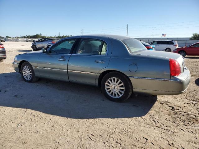 1LNHM81W34Y667253 - 2004 LINCOLN TOWN CAR EXECUTIVE GREEN photo 2