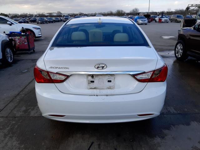 5NPEB4AC8DH586780 - 2013 HYUNDAI SONATA GLS WHITE photo 6