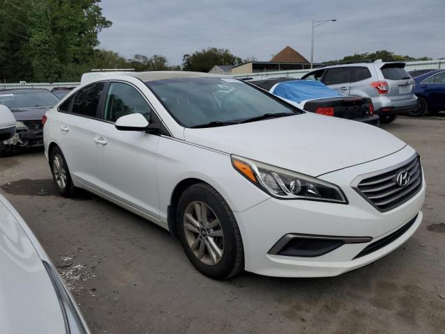 5NPE24AF2GH427932 - 2016 HYUNDAI SONATA SE WHITE photo 4