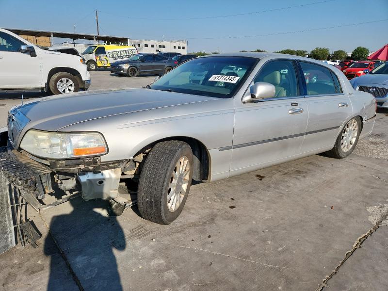 2007 LINCOLN TOWN CAR SIGNATURE, 