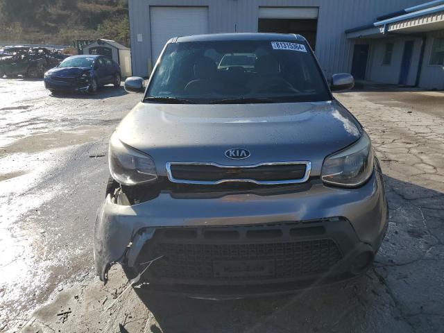 KNDJP3A57F7116131 - 2015 KIA SOUL + GRAY photo 5