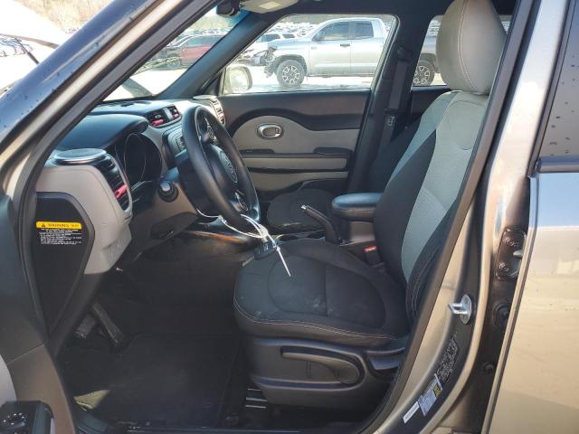 KNDJP3A57F7116131 - 2015 KIA SOUL + GRAY photo 7