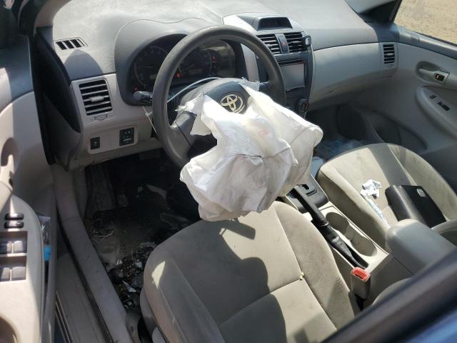 5YFBU4EE9CP017382 - 2012 TOYOTA COROLLA BASE أزرق صورة 8