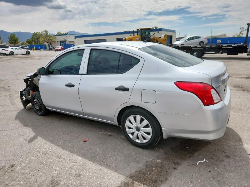3N1CN7AP5FL937136 - 2015 NISSAN VERSA S SILVER photo 2