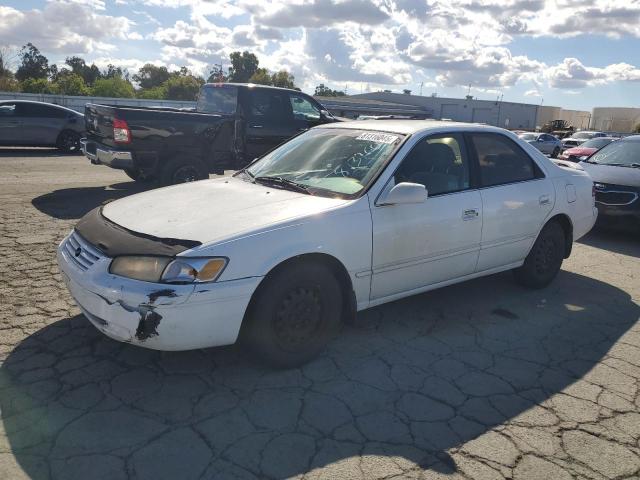 1997 TOYOTA CAMRY CE, 