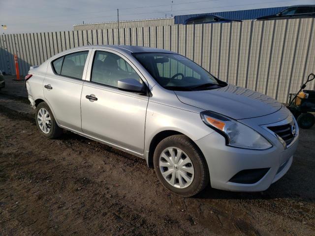 3N1CN7AP1KL820583 - 2019 NISSAN VERSA S SILVER photo 4