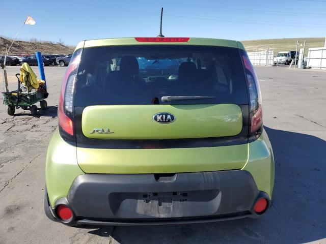 KNDJN2A2XF7759689 - 2015 KIA SOUL GREEN photo 6