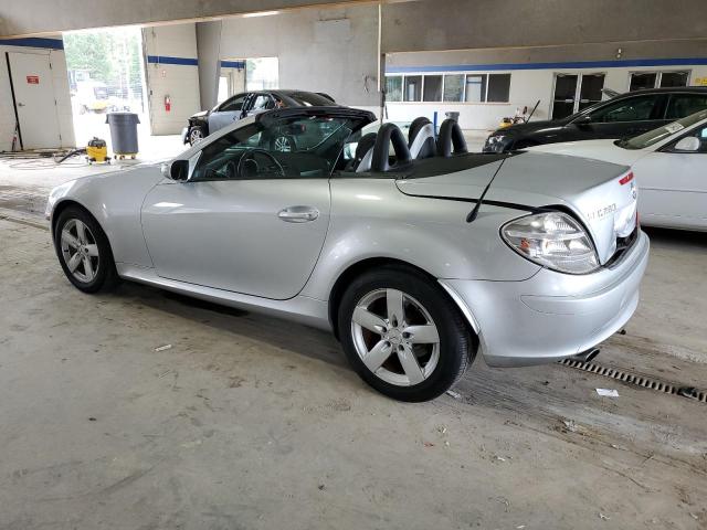 WDBWK54F76F103551 - 2006 MERCEDES-BENZ SLK 280 SILVER photo 2