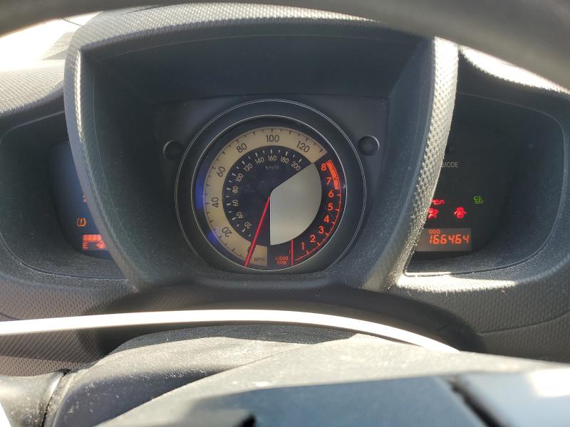 JTKKUPB49D1034209 - 2013 TOYOTA SCION XD WHITE photo 9