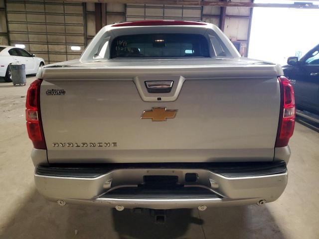 3GNTKEE78DG130546 - 2013 CHEVROLET AVALANCHE LS SILVER photo 6