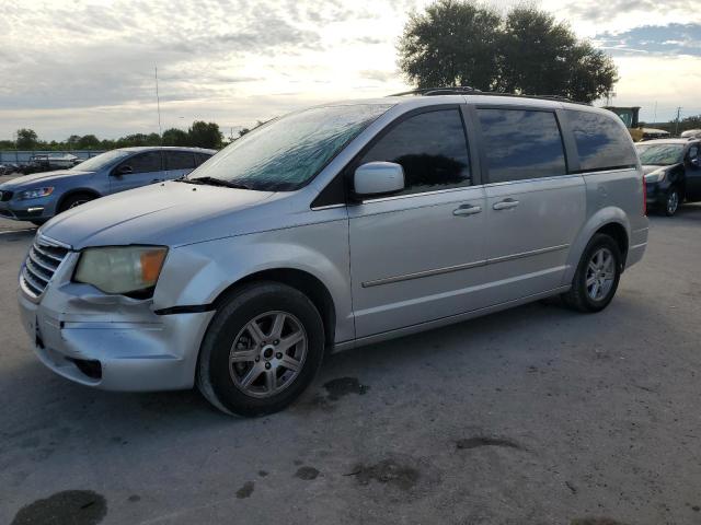 2010 CHRYSLER TOWN & COU TOURING, 