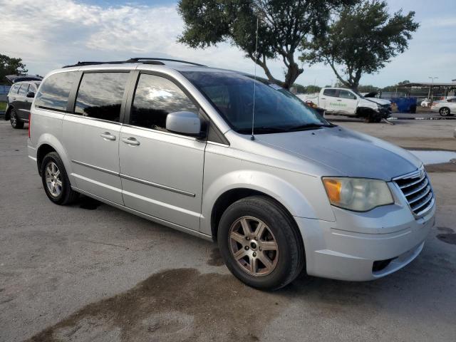 2A4RR5D19AR212412 - 2010 CHRYSLER TOWN & COU TOURING ვერცხლისფერი ფოტო 4