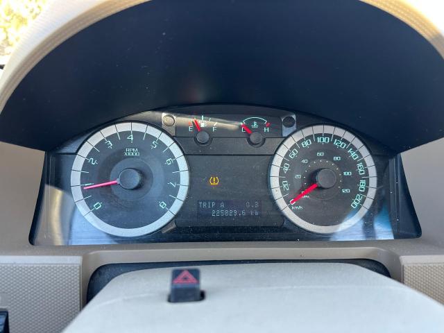 1FMCU0D77CKB96550 - 2012 FORD ESCAPE XLT GOLD photo 8