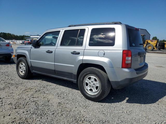 1C4NJPBB7GD628781 - 2016 JEEP PATRIOT SPORT 银色 照片 2