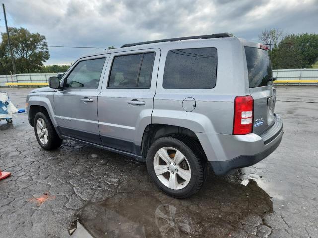 1C4NJRBB0GD650858 - 2016 JEEP PATRIOT SPORT Արծաթագույն լուսանկար 2