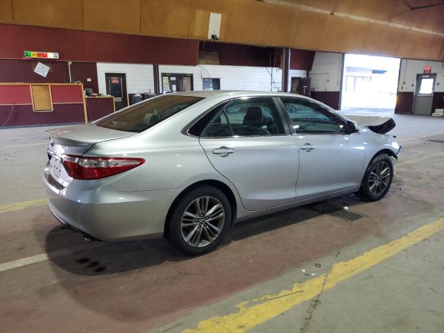 4T1BF1FKXGU252908 - 2016 TOYOTA CAMRY LE 银色 照片 3
