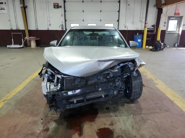 4T1BF1FKXGU252908 - 2016 TOYOTA CAMRY LE 银色 照片 5