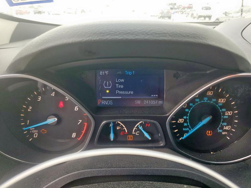 1FMCU9G95DUD23951 - 2013 FORD ESCAPE SE WHITE photo 9