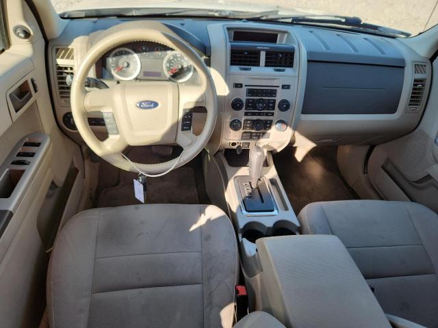1FMCU9DG5AKC72204 - 2010 FORD ESCAPE XLT WHITE photo 8