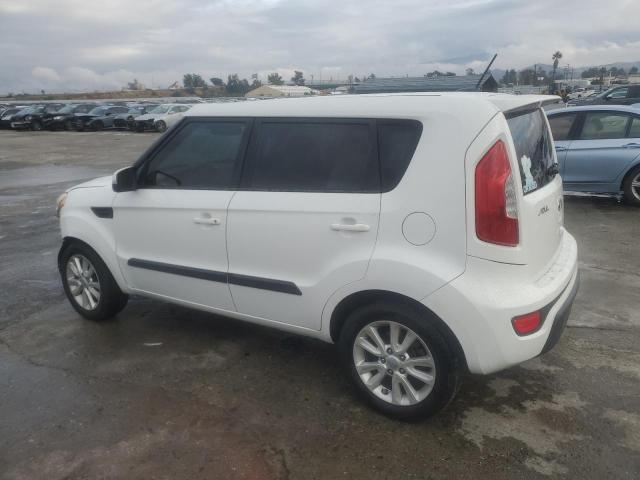 KNDJT2A65D7517642 - 2013 KIA SOUL + WHITE photo 2