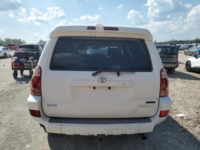 JTEBU14R958035863 - 2005 TOYOTA 4RUNNER SR5 أبيض صورة 6