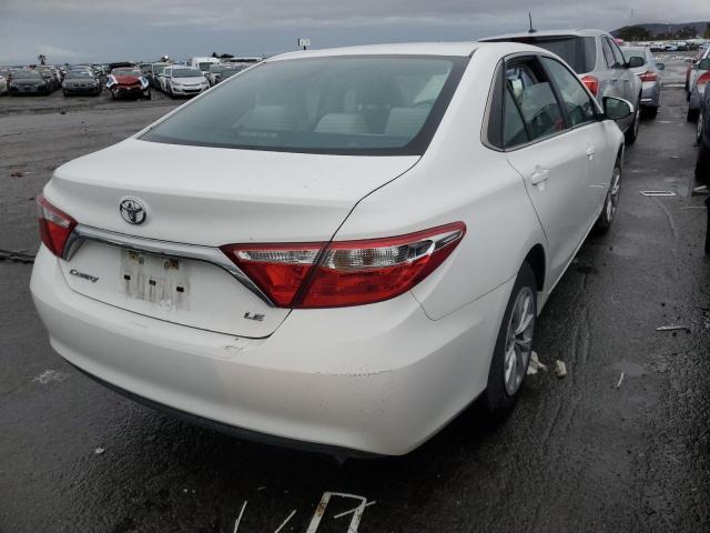 4T1BF1FK5HU321702 - 2017 TOYOTA CAMRY LE WHITE photo 3