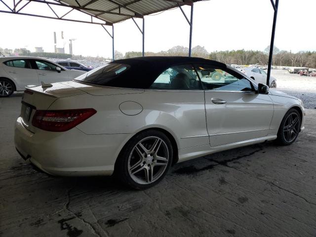 WDDKK7CFXBF093031 - 2011 MERCEDES-BENZ E 550 WHITE photo 3