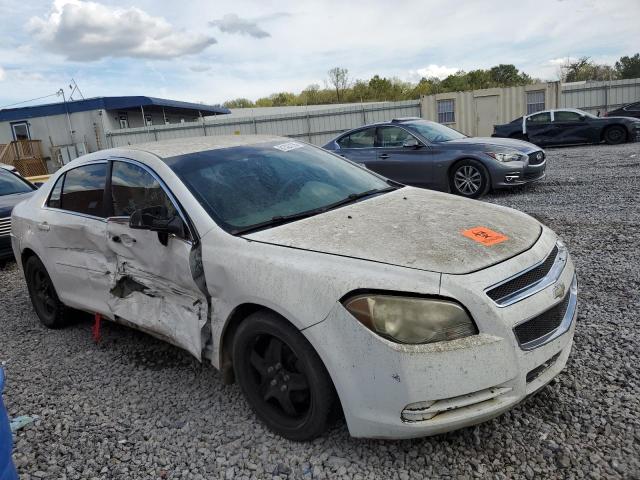 1G1ZB5EB8A4139370 - 2010 CHEVROLET MALIBU LS Beyaz fotoğraf 4
