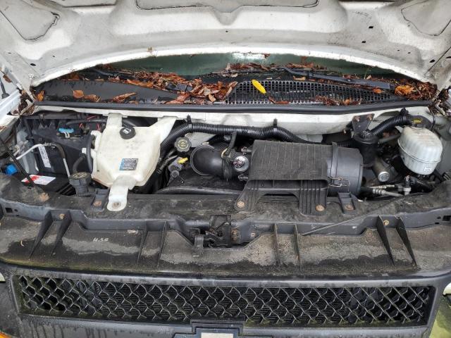 1GCFG15X181175428 - 2008 CHEVROLET EXPRESS G1 WHITE photo 12