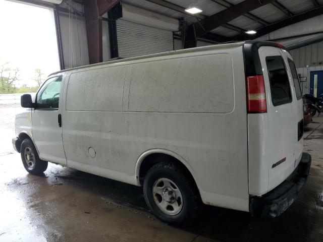 1GCFG15X181175428 - 2008 CHEVROLET EXPRESS G1 WHITE photo 2