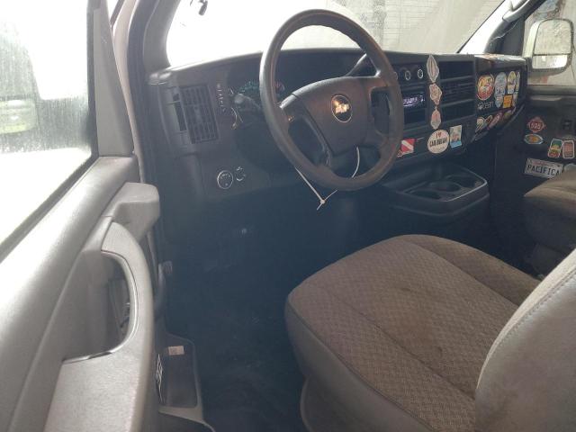 1GCFG15X181175428 - 2008 CHEVROLET EXPRESS G1 WHITE photo 8