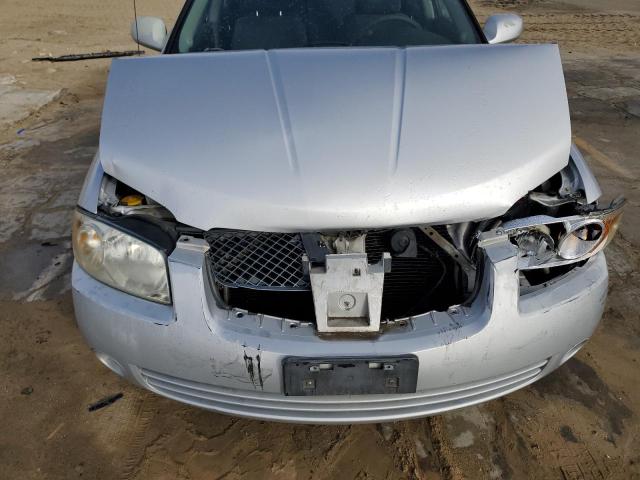 3N1CB51D76L556536 - 2006 NISSAN SENTRA 1.8 SILVER photo 11