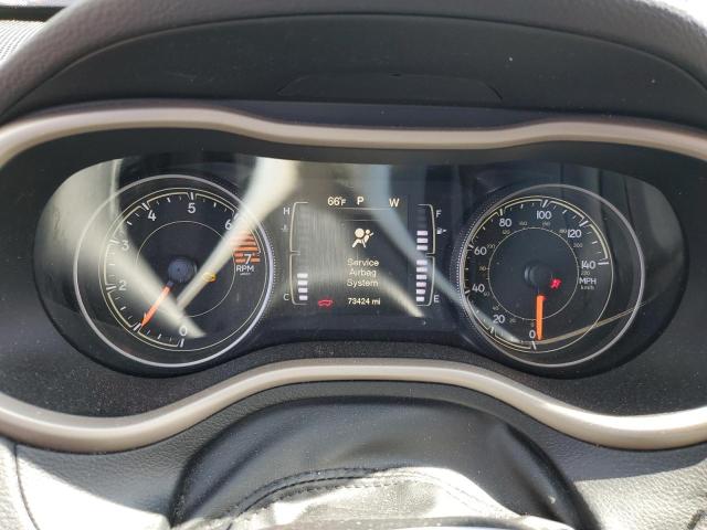 1C4PJMCB3HW556828 - 2017 JEEP CHEROKEE LATITUDE BURGUNDY photo 9