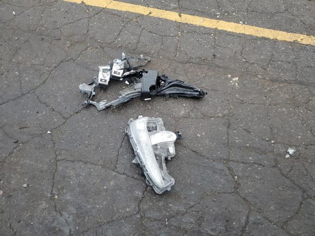 JTDKARFP6K3110843 - 2019 TOYOTA PRIUS PRIM 灰色 照片 12