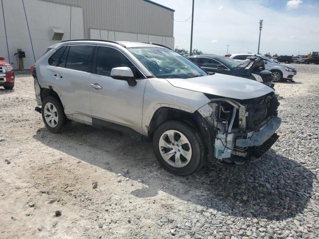 2T3K1RFV0KW053583 - 2019 TOYOTA RAV4 LE Արծաթագույն լուսանկար 4