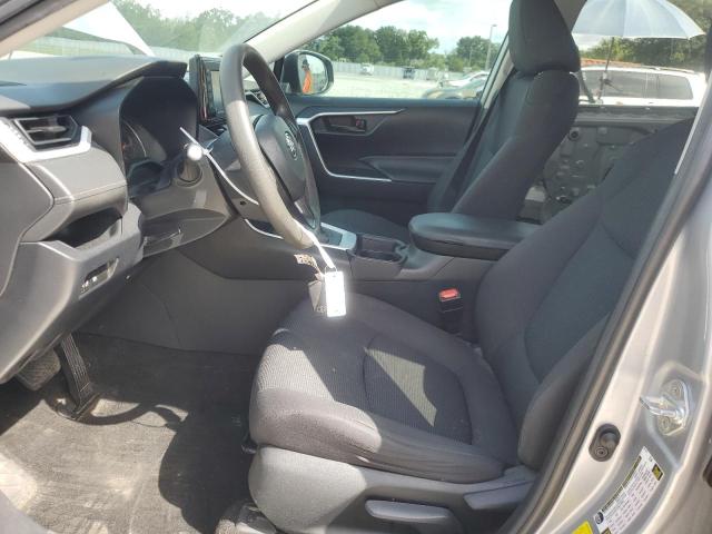 2T3K1RFV0KW053583 - 2019 TOYOTA RAV4 LE Արծաթագույն լուսանկար 7