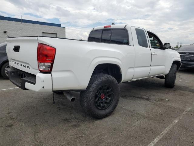 5TFRX5GN6HX074818 - 2017 TOYOTA TACOMA ACCESS CAB Weiß Foto 3