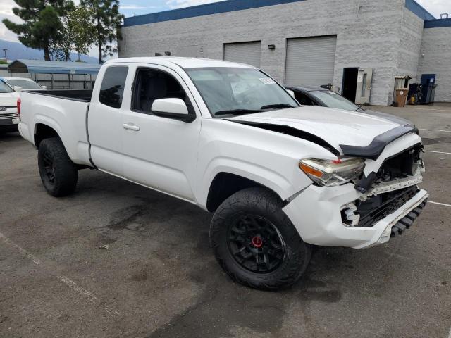 5TFRX5GN6HX074818 - 2017 TOYOTA TACOMA ACCESS CAB Weiß Foto 4