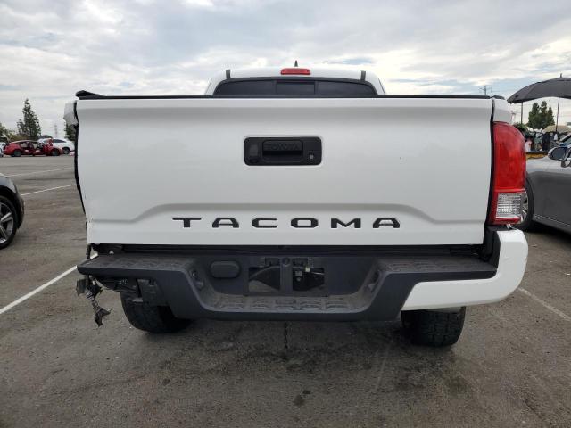 5TFRX5GN6HX074818 - 2017 TOYOTA TACOMA ACCESS CAB Weiß Foto 6