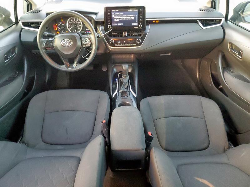 5YFEPMAE2NP290127 - 2022 TOYOTA COROLLA LE رمادي صورة 8