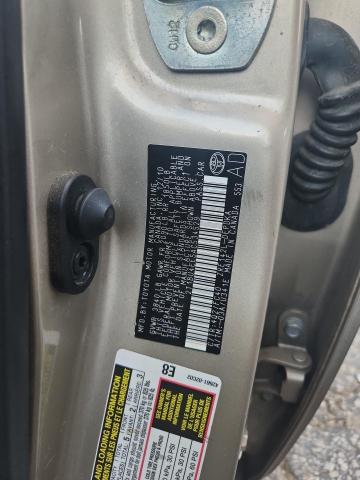 2T1BU4EE5AC534529 - 2010 TOYOTA COROLLA BASE Золотой фото 12